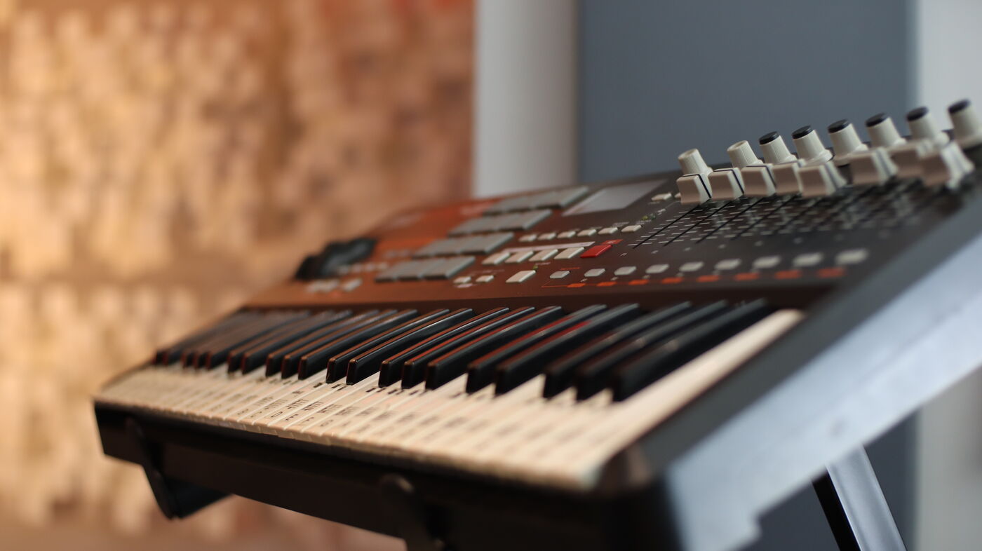 Keyboard and Synth